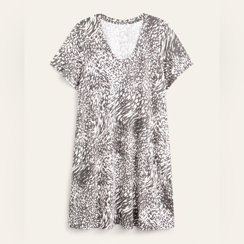 Gray and Whute Tshirt Dress with Pockets! Size 1X